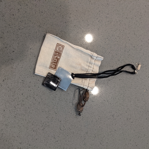 Necklace - Picture 1 of 6